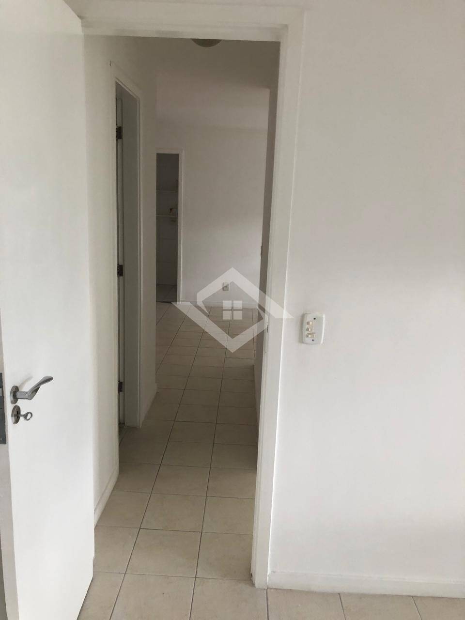 Apartamento para alugar com 2 quartos, 77m² - Foto 2