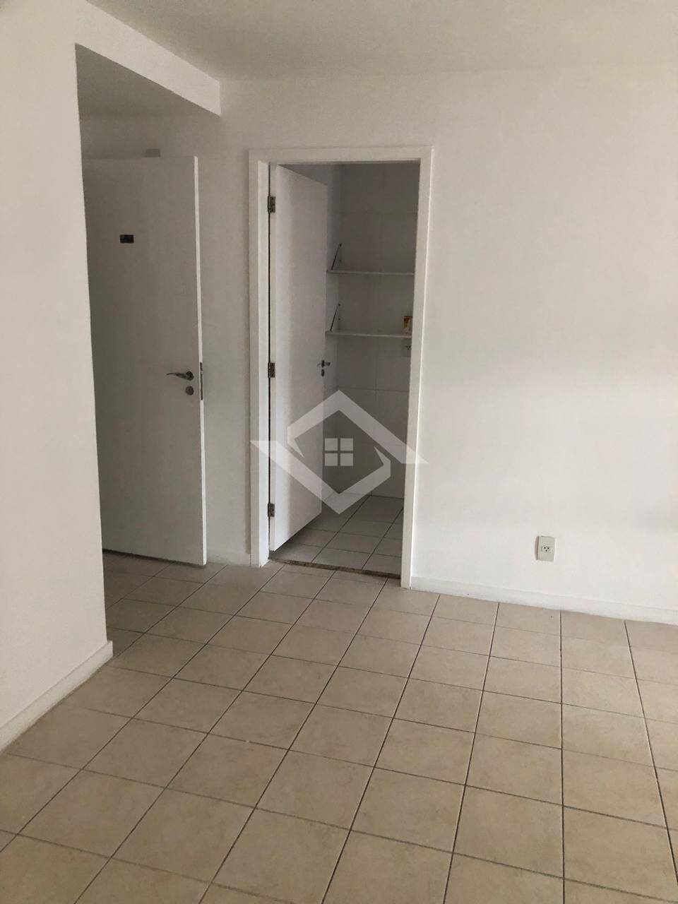 Apartamento para alugar com 2 quartos, 77m² - Foto 7