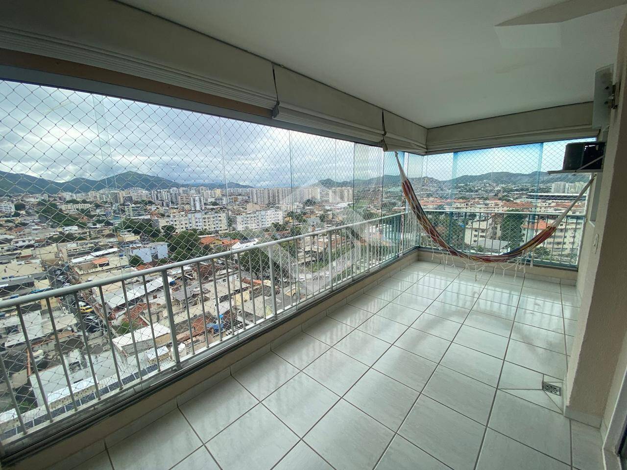 Apartamento para alugar com 3 quartos, 140m² - Foto 1