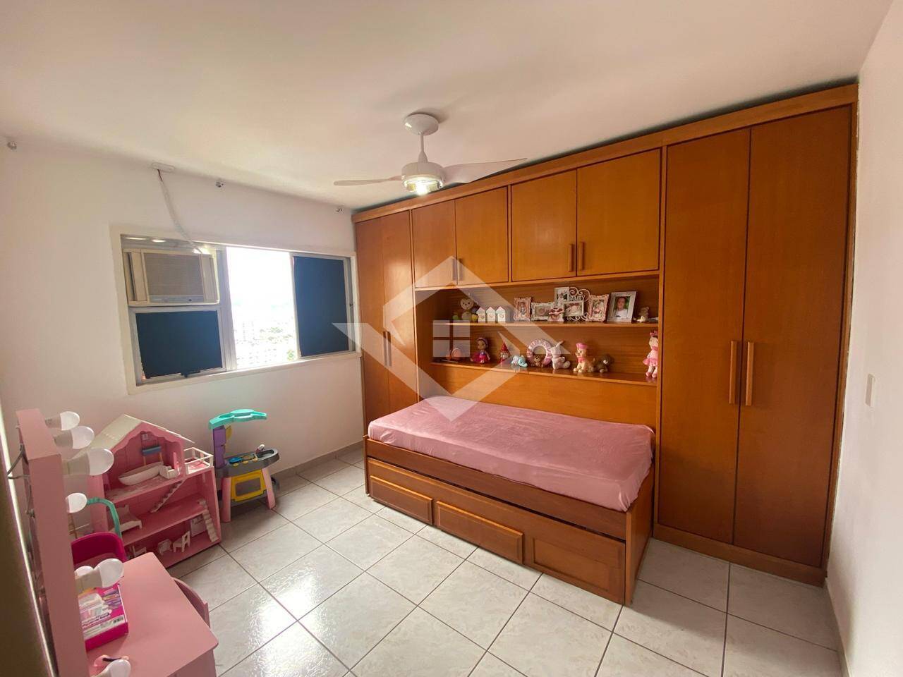 Apartamento para alugar com 3 quartos, 140m² - Foto 22