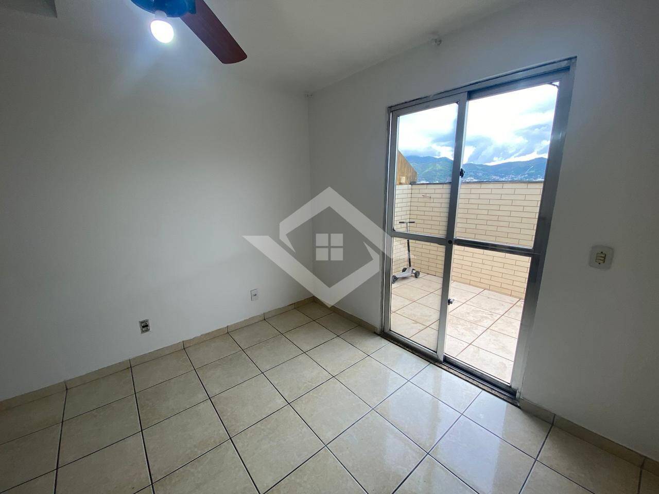 Apartamento para alugar com 3 quartos, 140m² - Foto 35