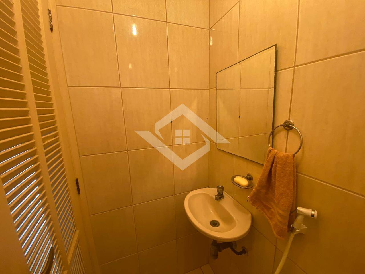 Apartamento para alugar com 3 quartos, 140m² - Foto 40