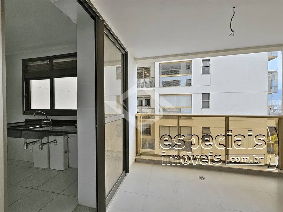 Apartamento à venda com 4 quartos, 218m² - Foto 11