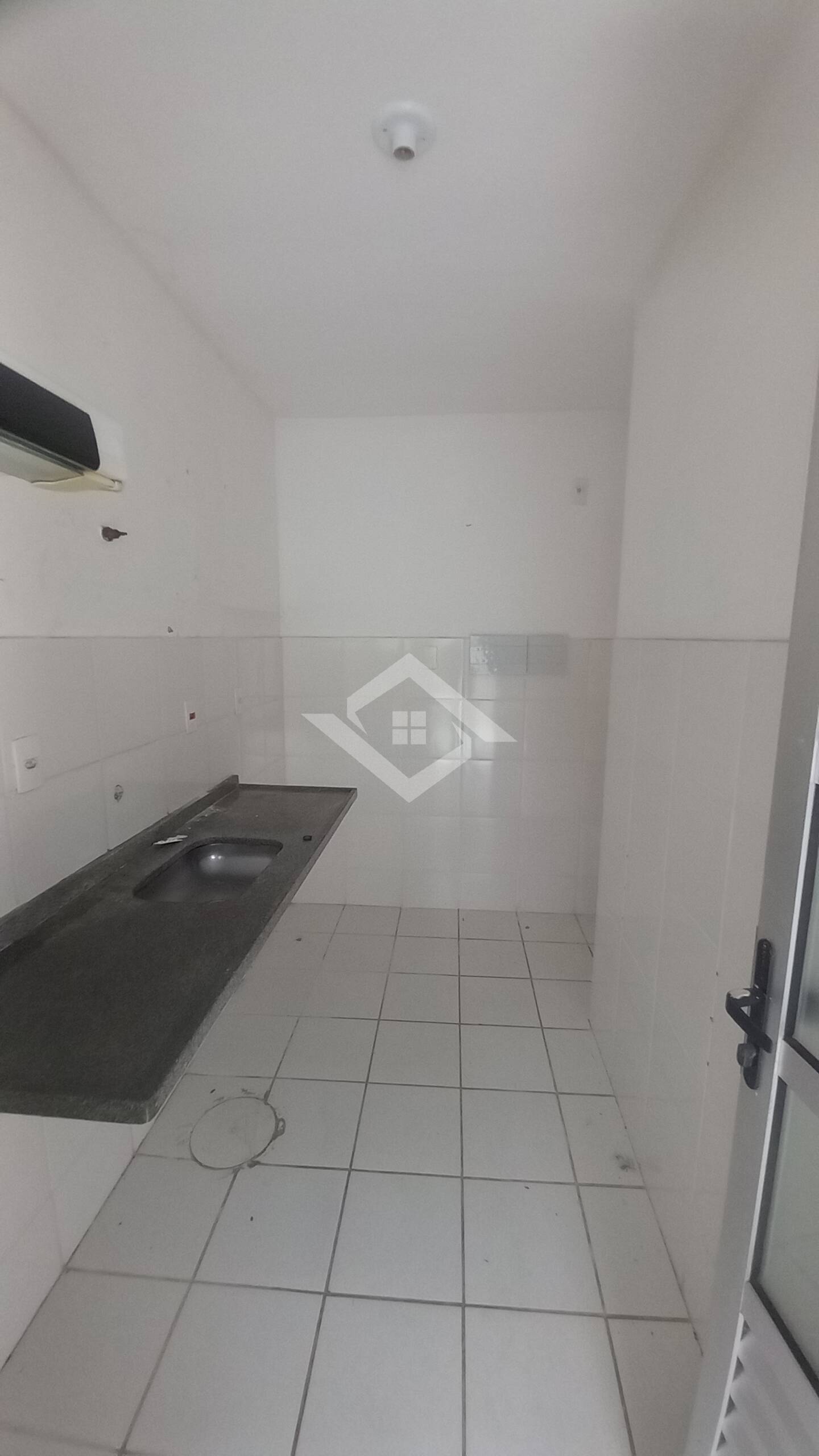 Casa à venda com 2 quartos, 60m² - Foto 17