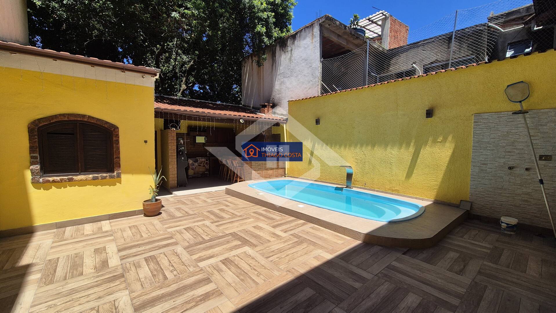 Casa à venda com 4 quartos, 124m² - Foto 2