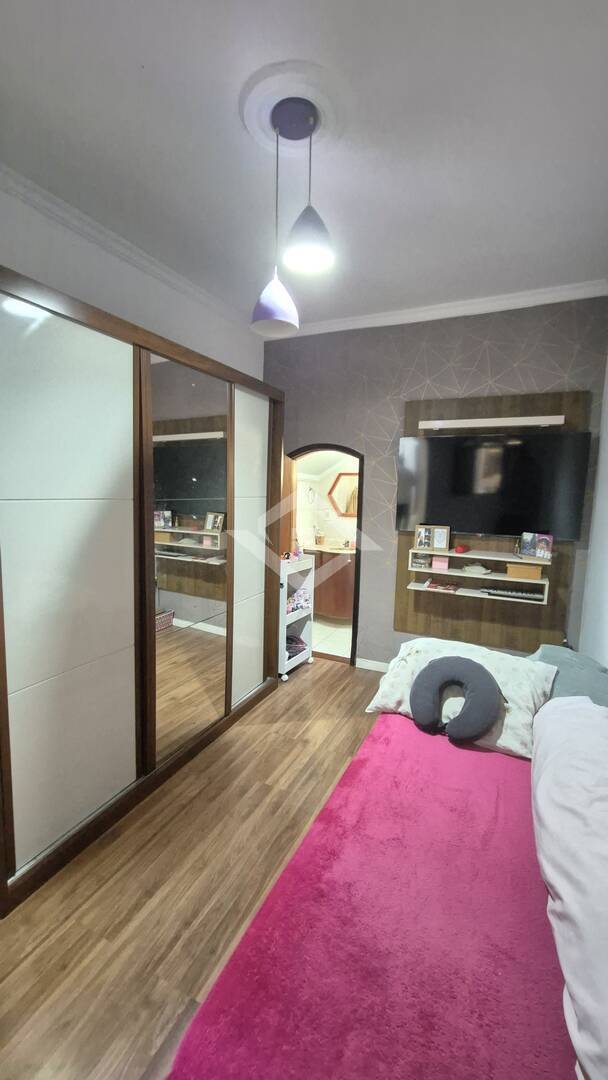 Casa à venda com 4 quartos, 124m² - Foto 11