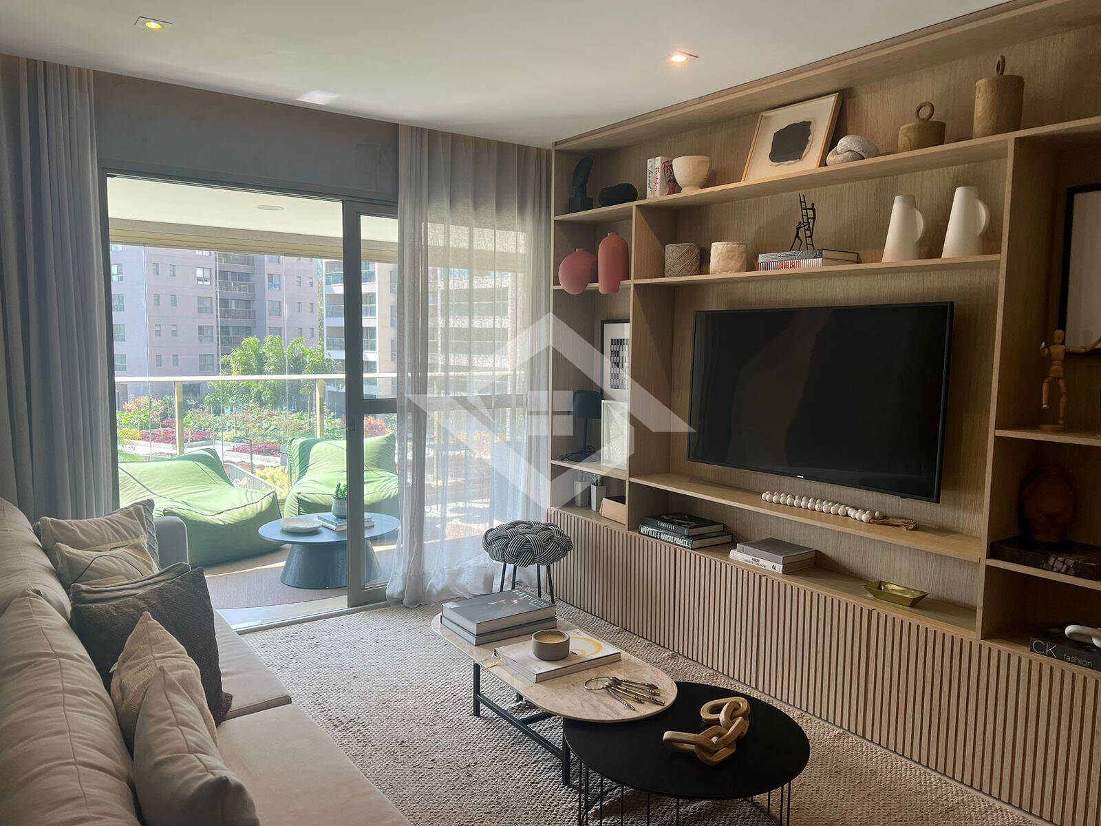 Apartamento à venda com 3 quartos, 123m² - Foto 12