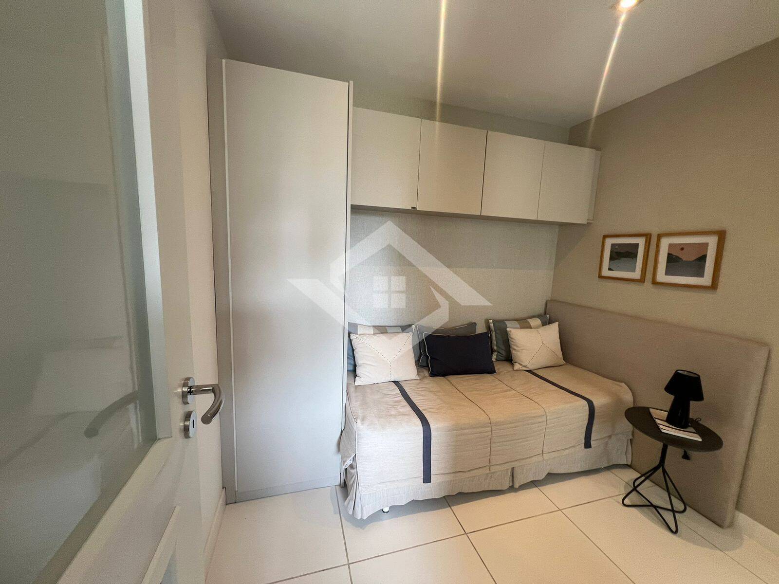 Apartamento à venda com 4 quartos, 156m² - Foto 6