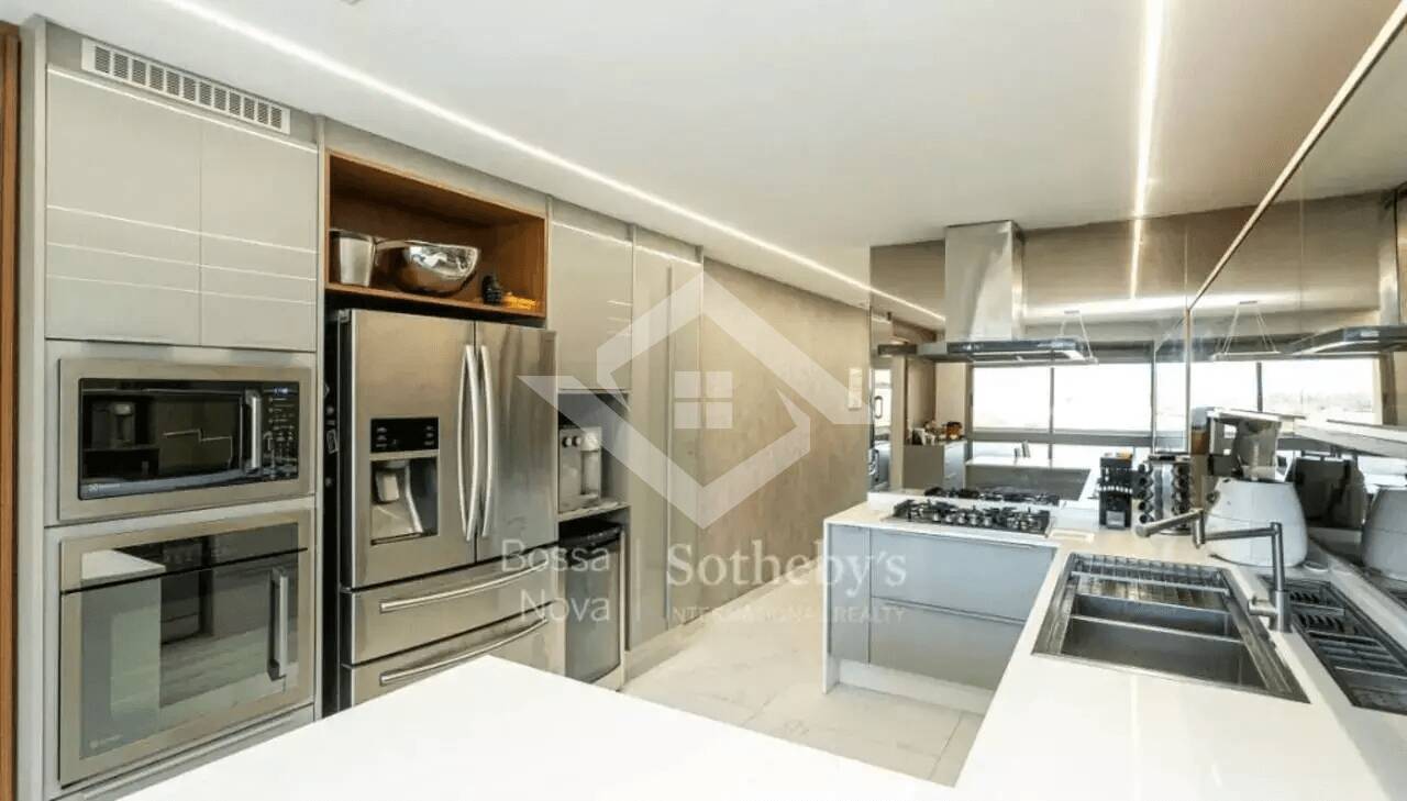 Apartamento para alugar com 4 quartos, 233m² - Foto 10