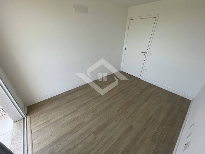 Apartamento à venda com 3 quartos, 110m² - Foto 9