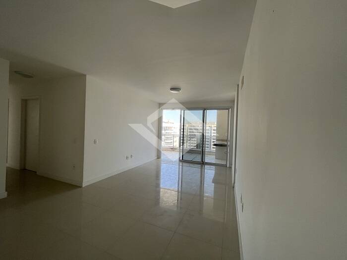 Apartamento à venda com 4 quartos, 247m² - Foto 4