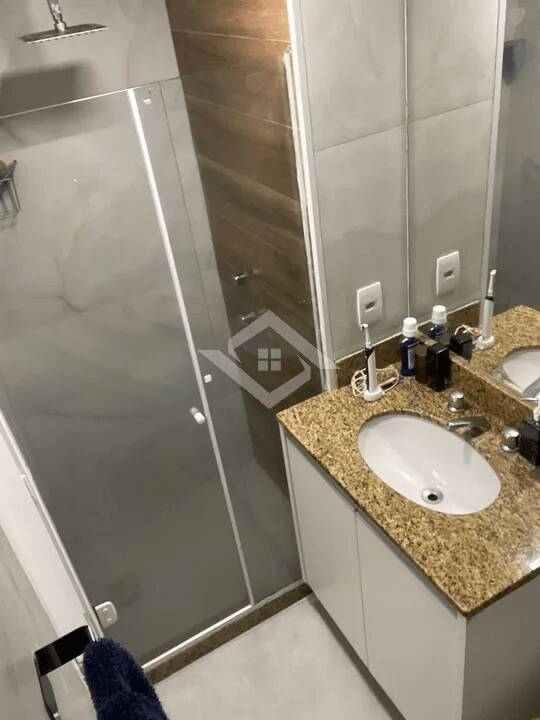 Apartamento à venda com 2 quartos, 66m² - Foto 13