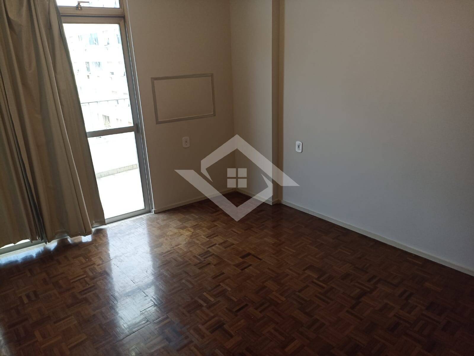 Apartamento à venda com 3 quartos, 100m² - Foto 7