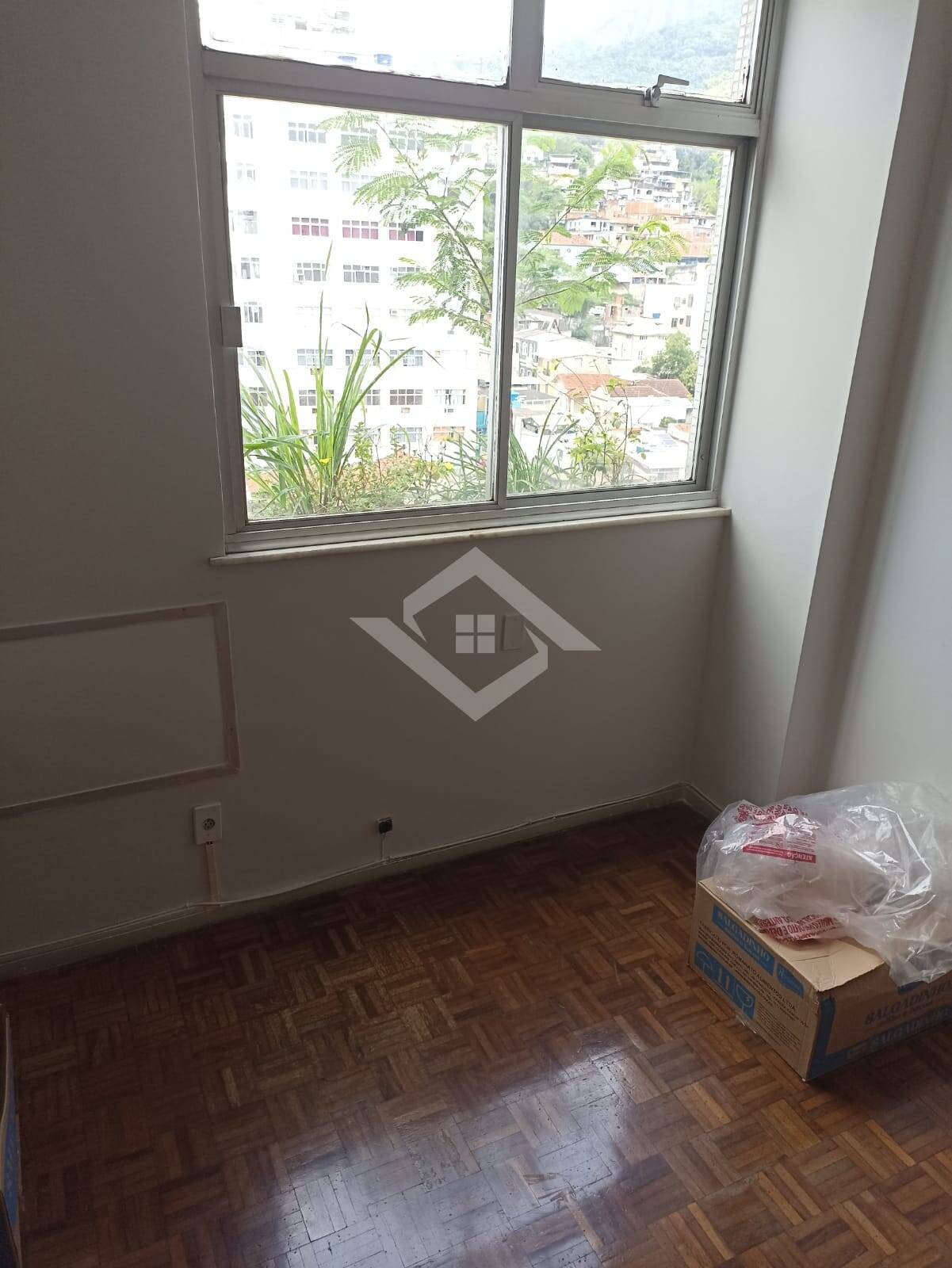 Apartamento à venda com 3 quartos, 100m² - Foto 14