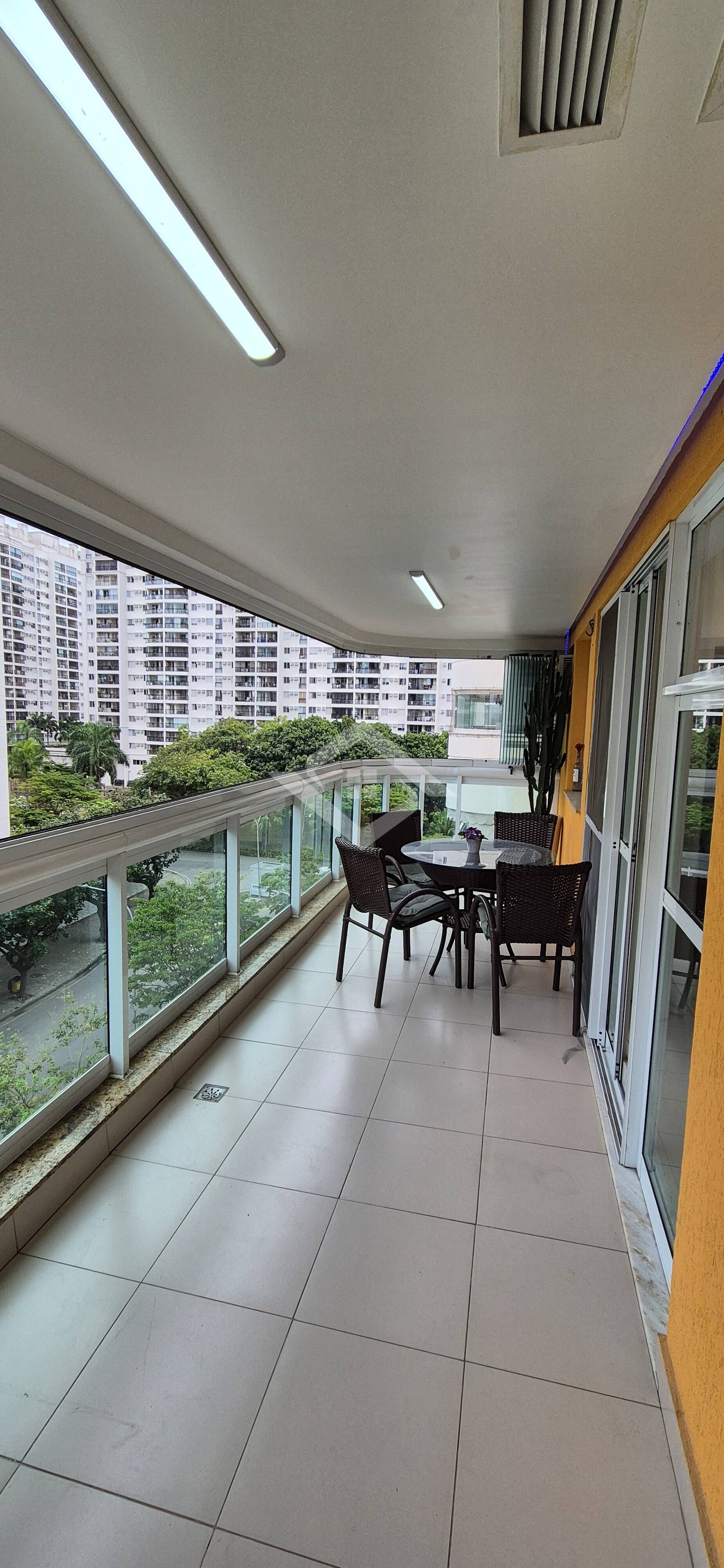 Apartamento para alugar com 3 quartos, 103m² - Foto 9