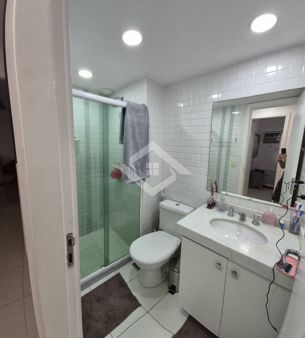 Apartamento para alugar com 3 quartos, 103m² - Foto 12