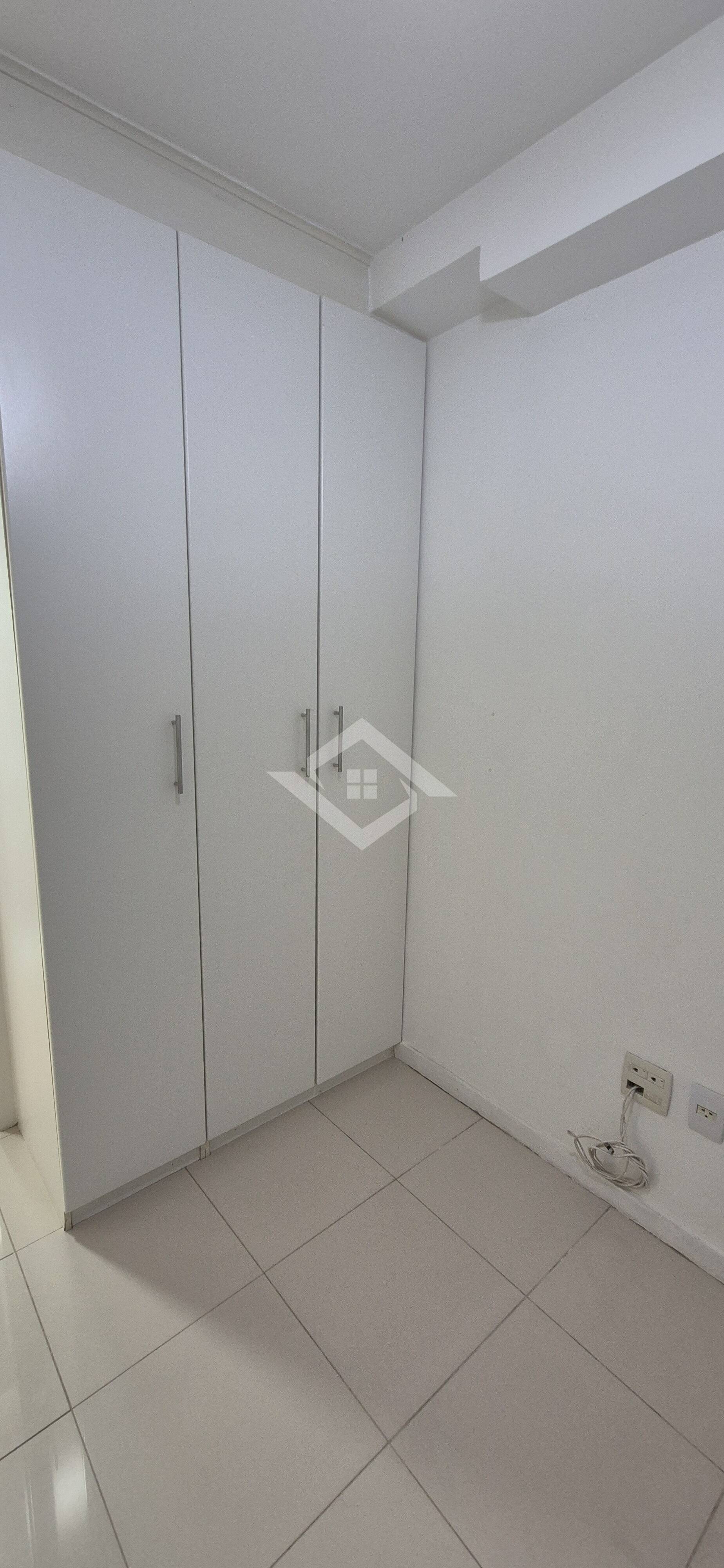 Apartamento para alugar com 3 quartos, 103m² - Foto 11