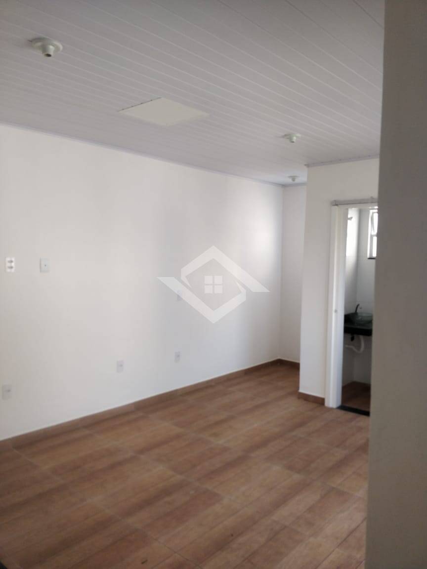 Casa à venda com 1 quarto, 50m² - Foto 12