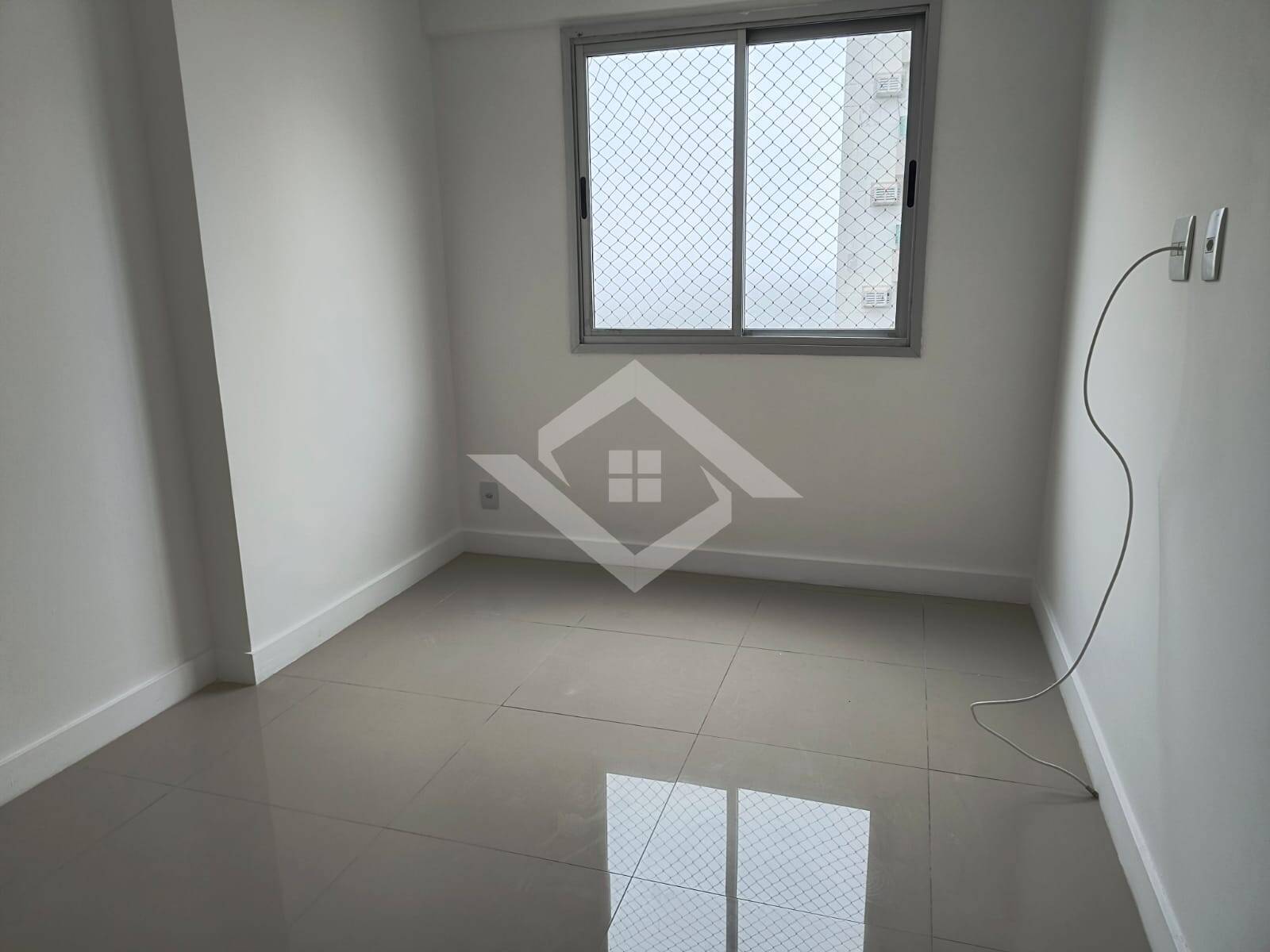 Apartamento à venda com 2 quartos, 65m² - Foto 10