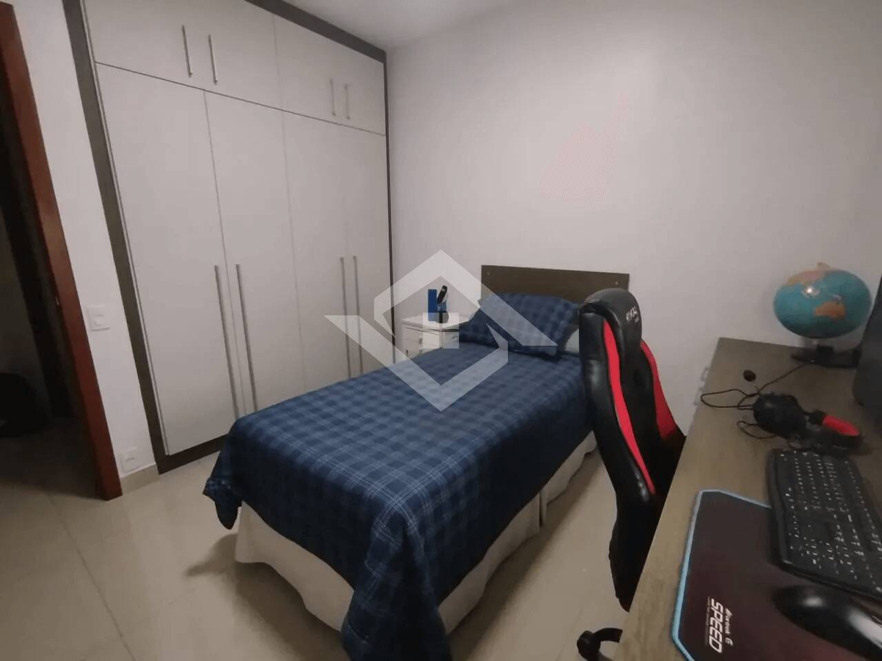 Apartamento à venda com 4 quartos, 161m² - Foto 13