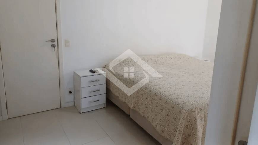 Apartamento à venda com 3 quartos, 156m² - Foto 11