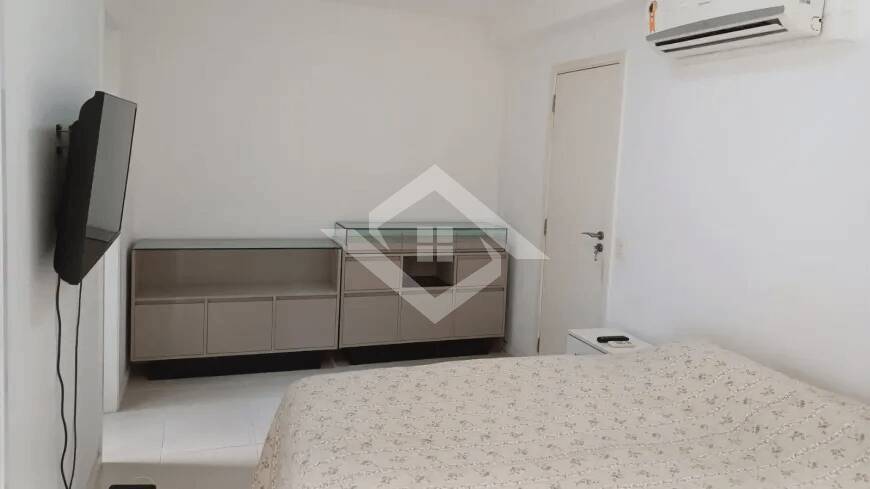 Apartamento à venda com 3 quartos, 156m² - Foto 13