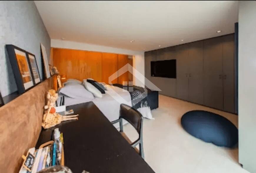 Apartamento à venda com 3 quartos, 156m² - Foto 19