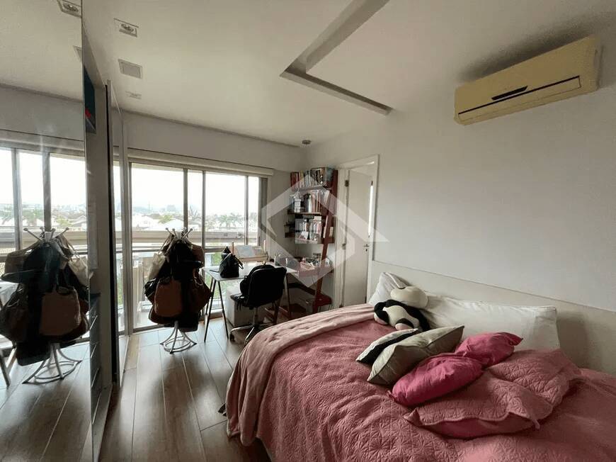 Apartamento à venda com 3 quartos, 233m² - Foto 20