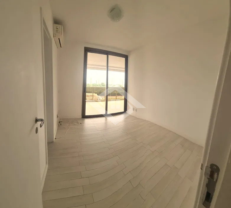 Apartamento à venda com 4 quartos, 217m² - Foto 12