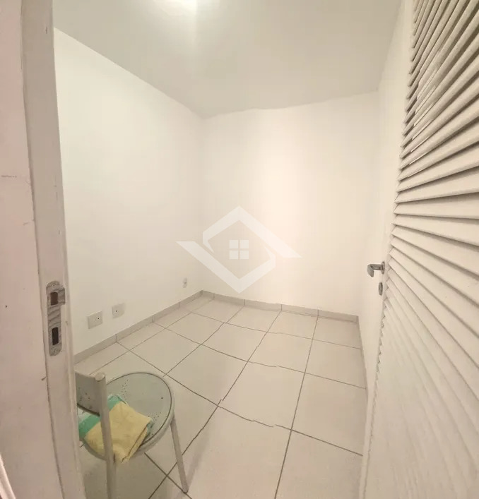 Apartamento à venda com 4 quartos, 217m² - Foto 23