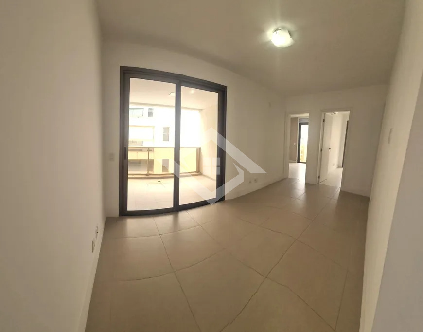 Apartamento à venda com 4 quartos, 217m² - Foto 30