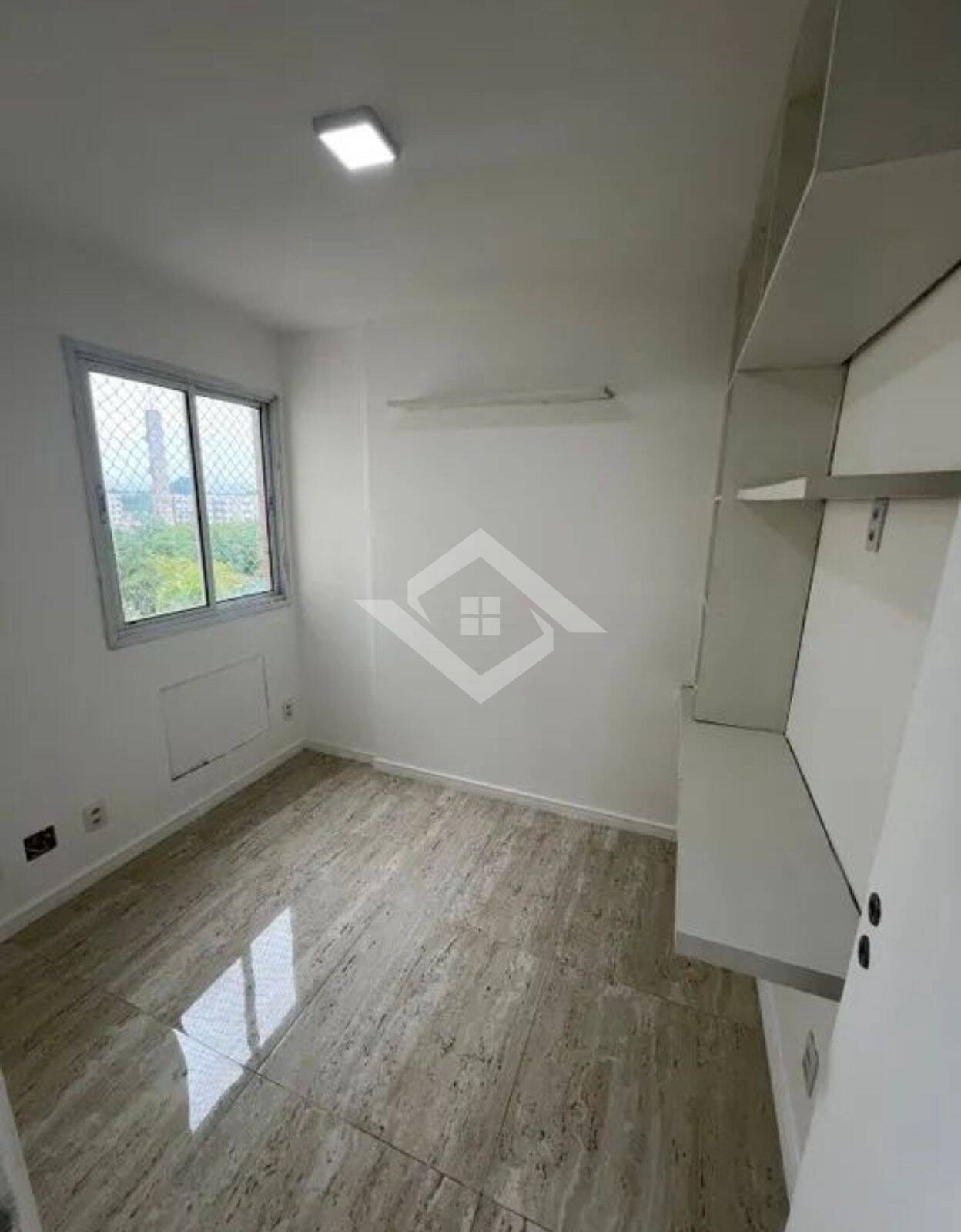 Apartamento à venda com 3 quartos, 75m² - Foto 16