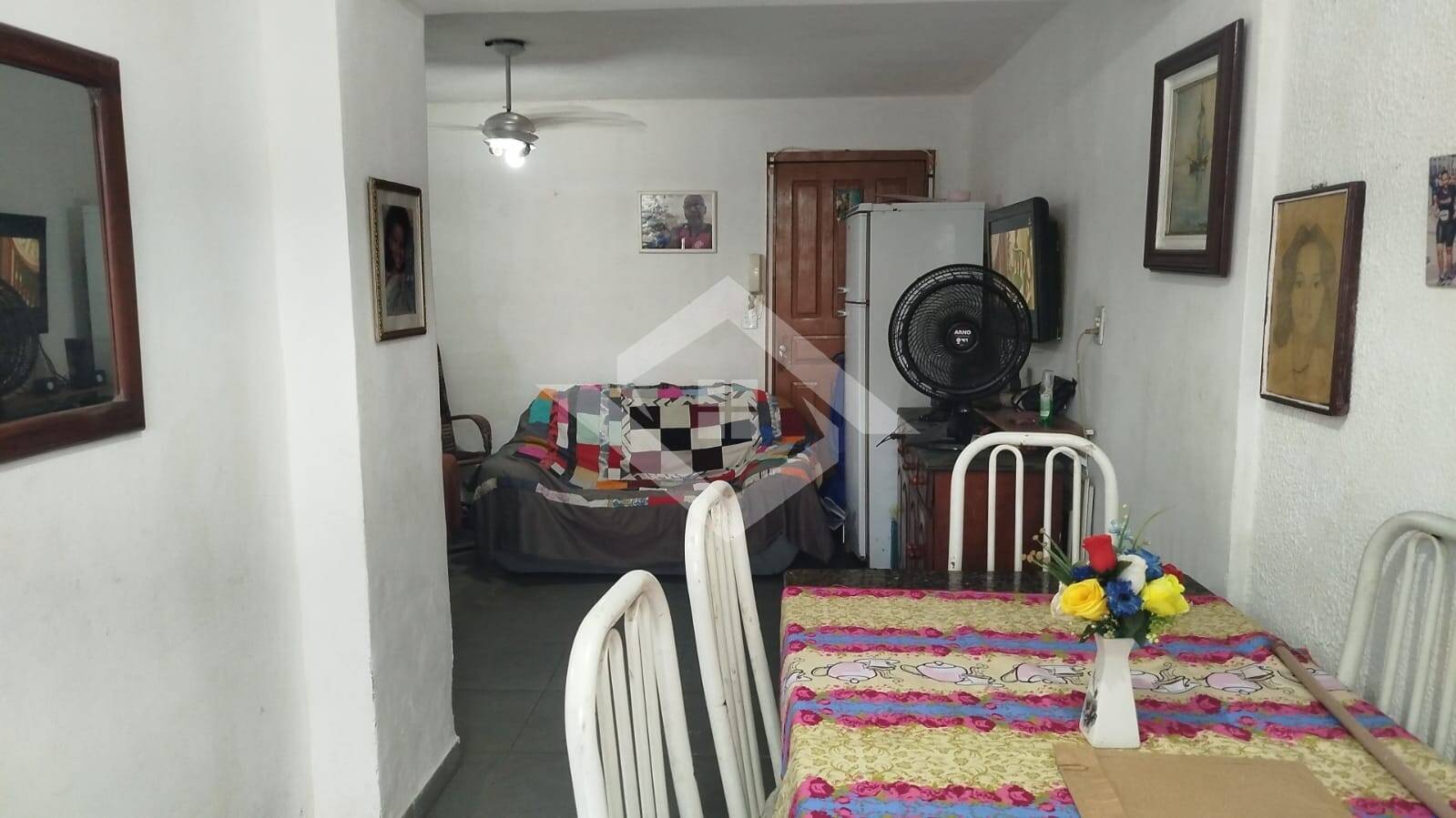 Apartamento à venda com 2 quartos, 50m² - Foto 2