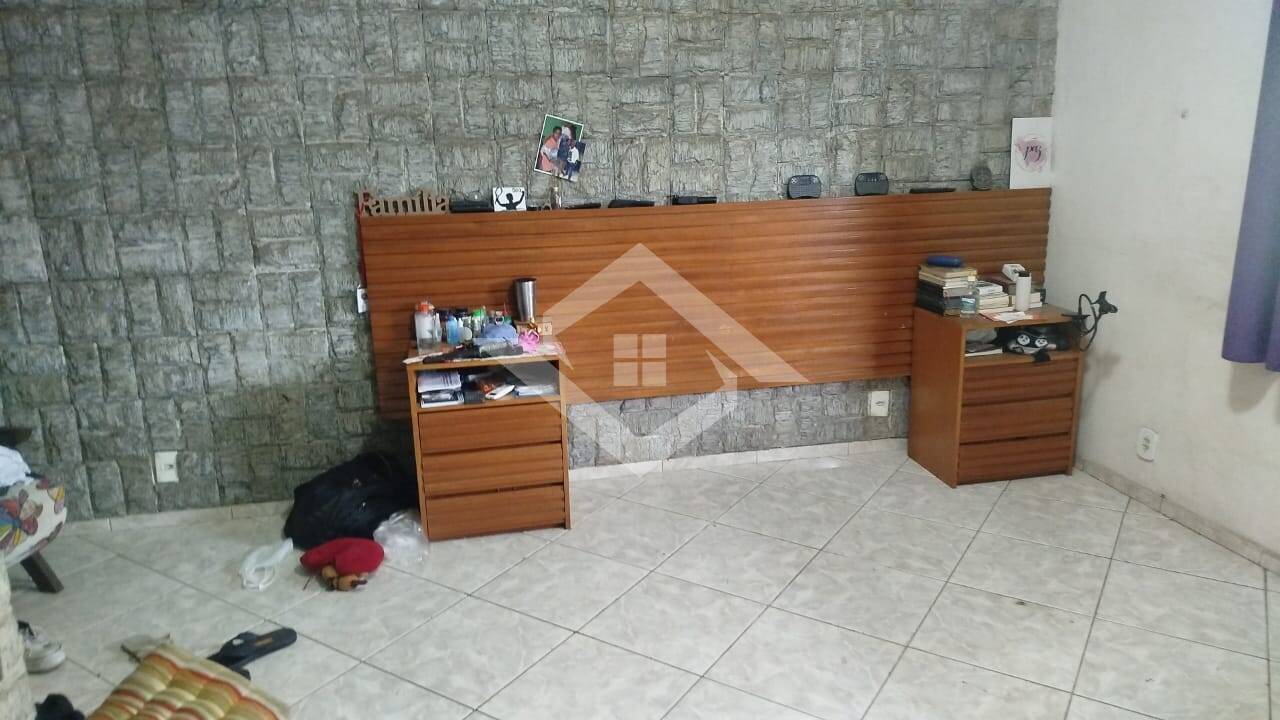 Casa à venda com 3 quartos, 120m² - Foto 10