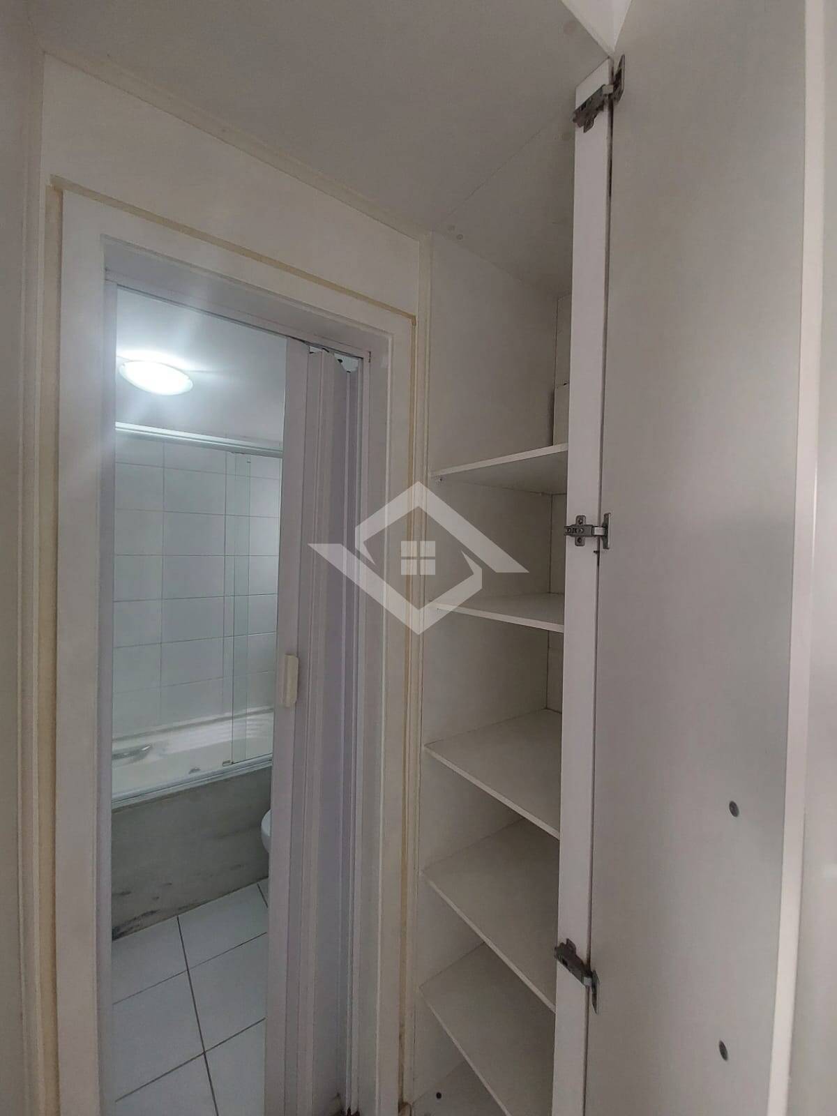 Apartamento à venda com 3 quartos, 90m² - Foto 8