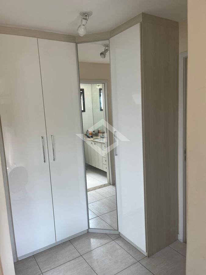 Apartamento à venda com 3 quartos, 80m² - Foto 4