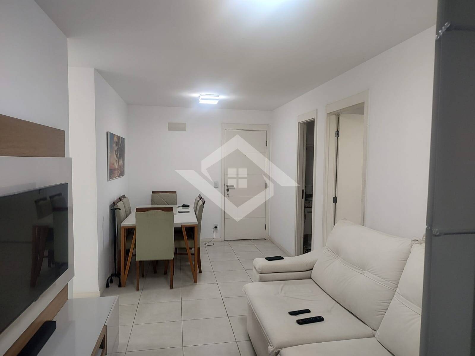 Apartamento para alugar com 2 quartos, 80m² - Foto 2