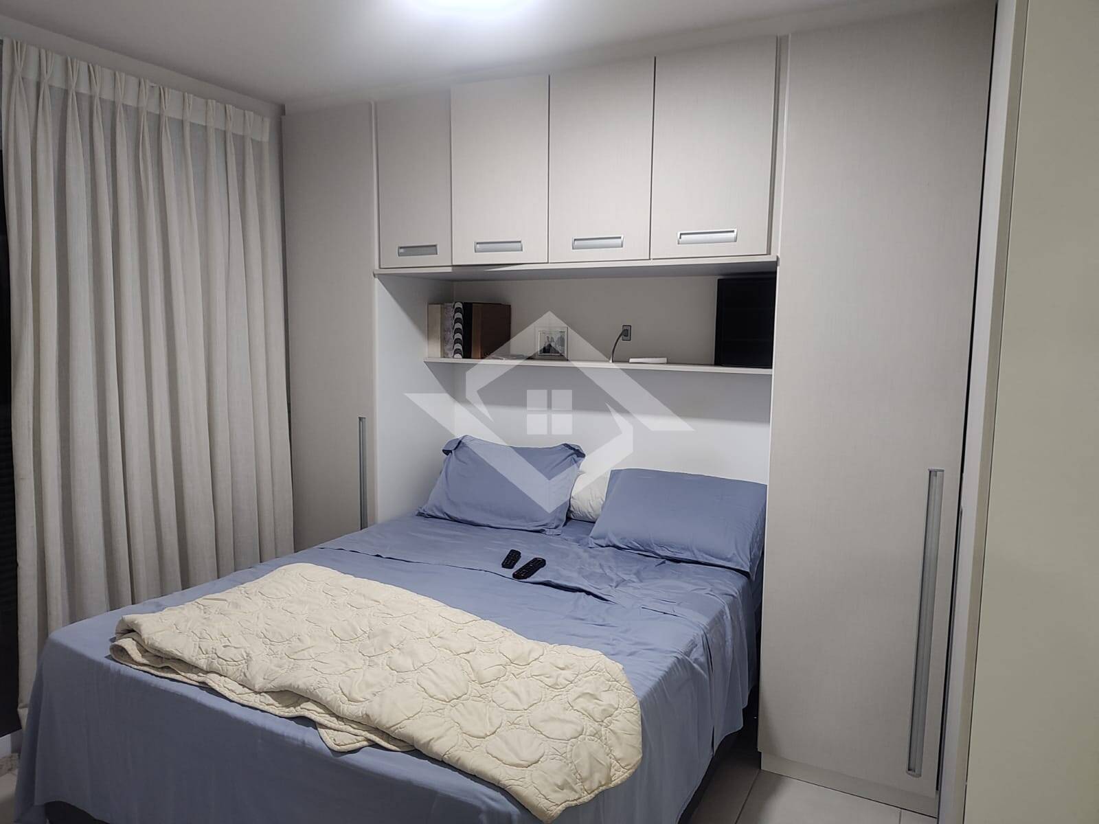 Apartamento para alugar com 2 quartos, 80m² - Foto 12