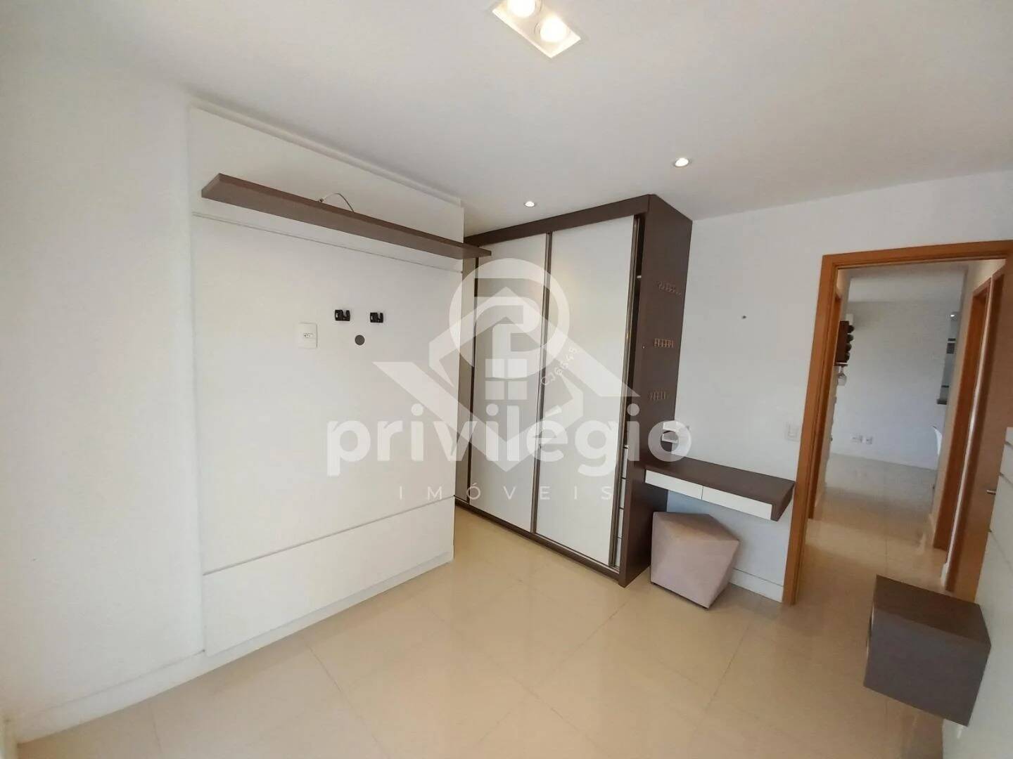 Apartamento à venda com 3 quartos, 142m² - Foto 15