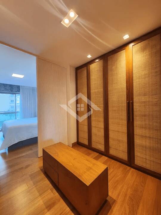 Apartamento à venda com 4 quartos, 233m² - Foto 5