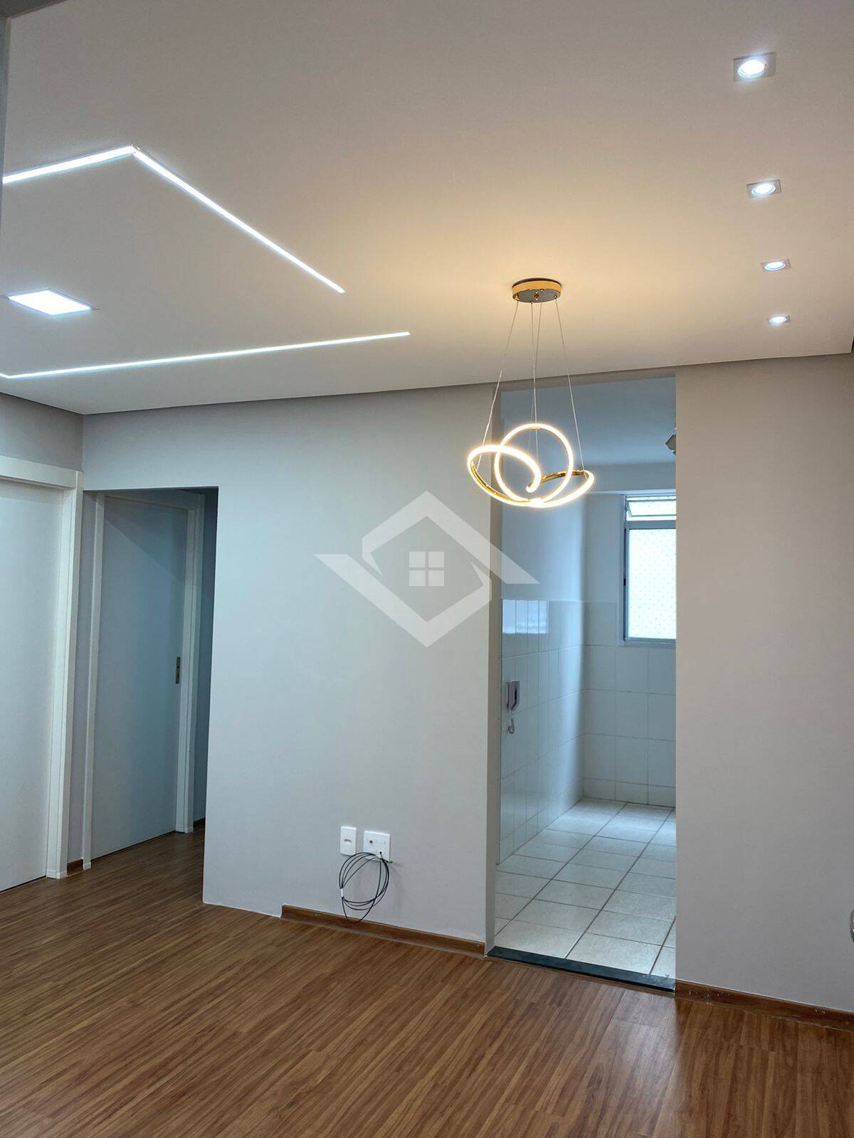 Apartamento à venda com 2 quartos, 44m² - Foto 2