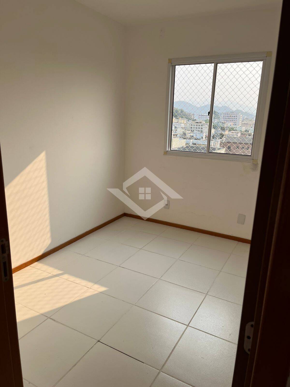 Apartamento para alugar com 2 quartos, 65m² - Foto 15