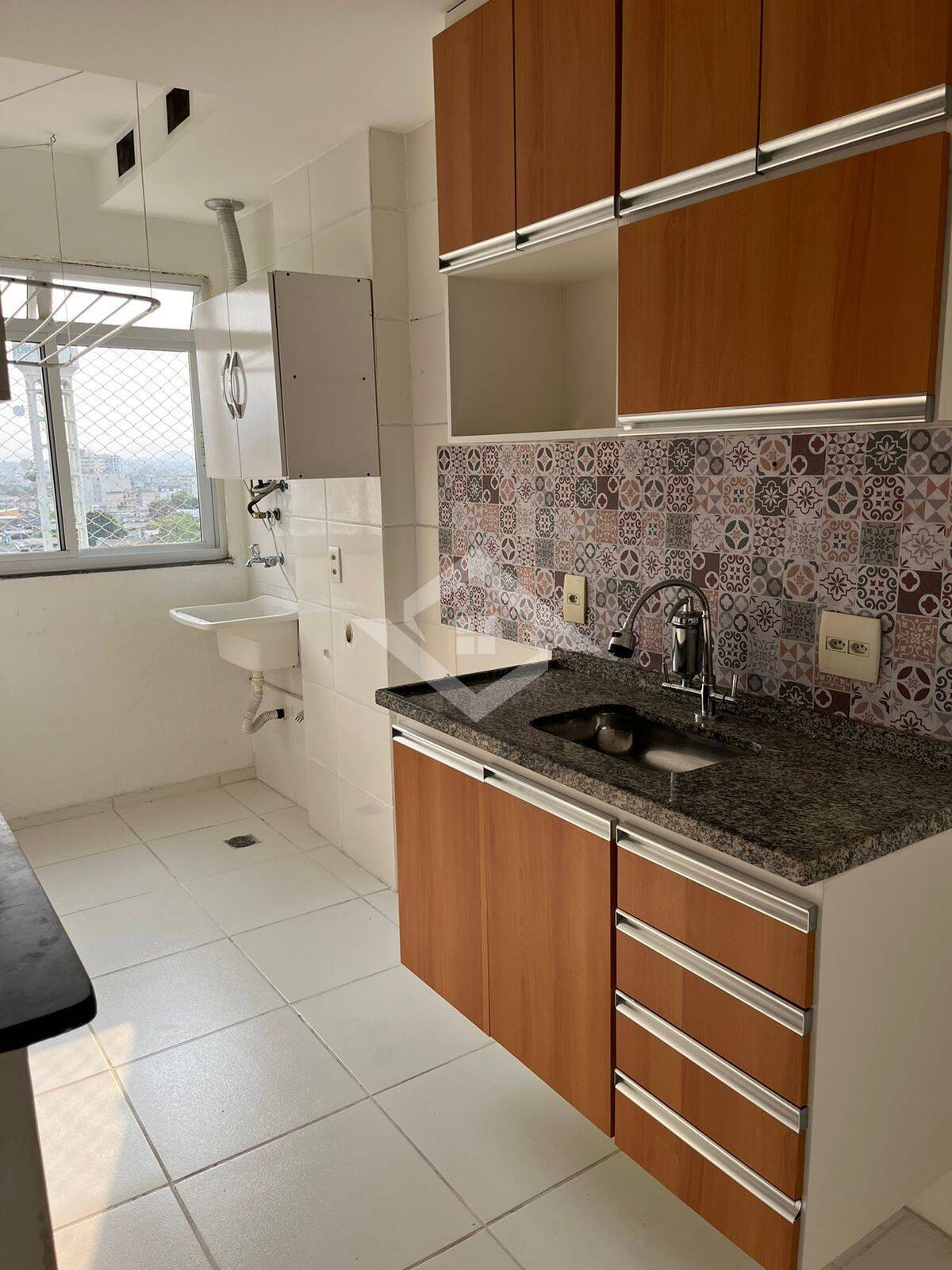 Apartamento para alugar com 2 quartos, 65m² - Foto 9