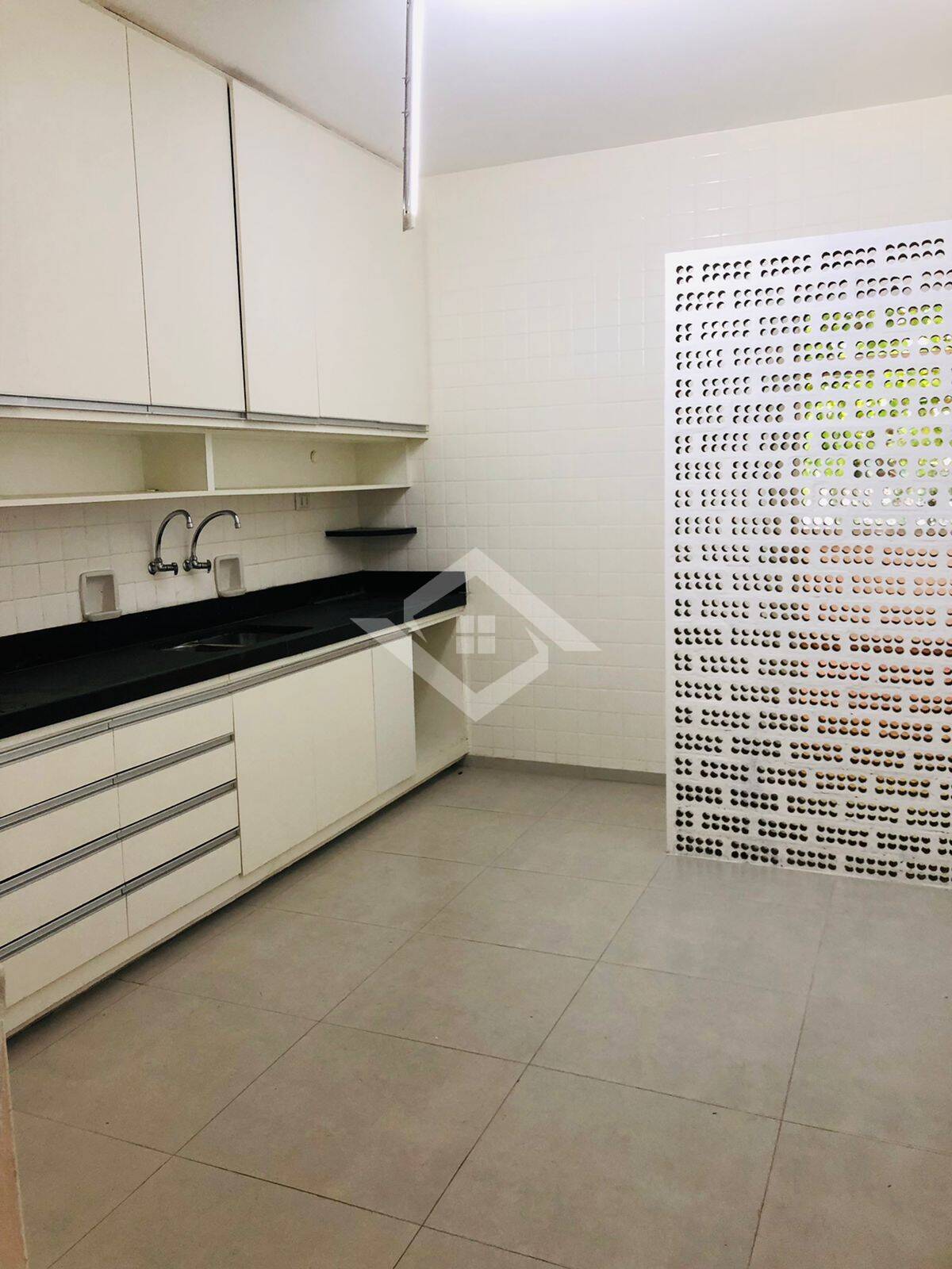 Apartamento à venda com 4 quartos, 300m² - Foto 10