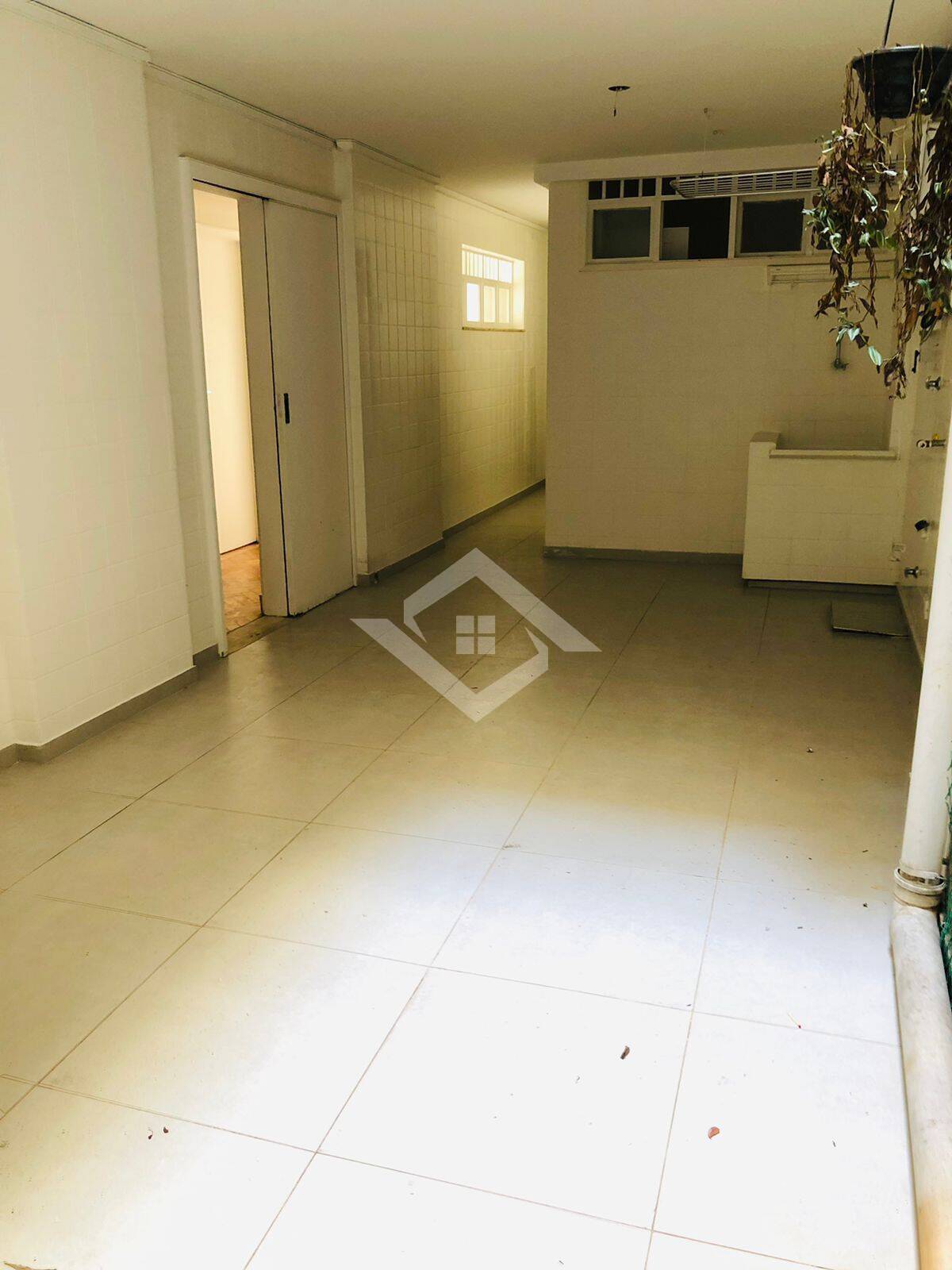 Apartamento à venda com 4 quartos, 300m² - Foto 18