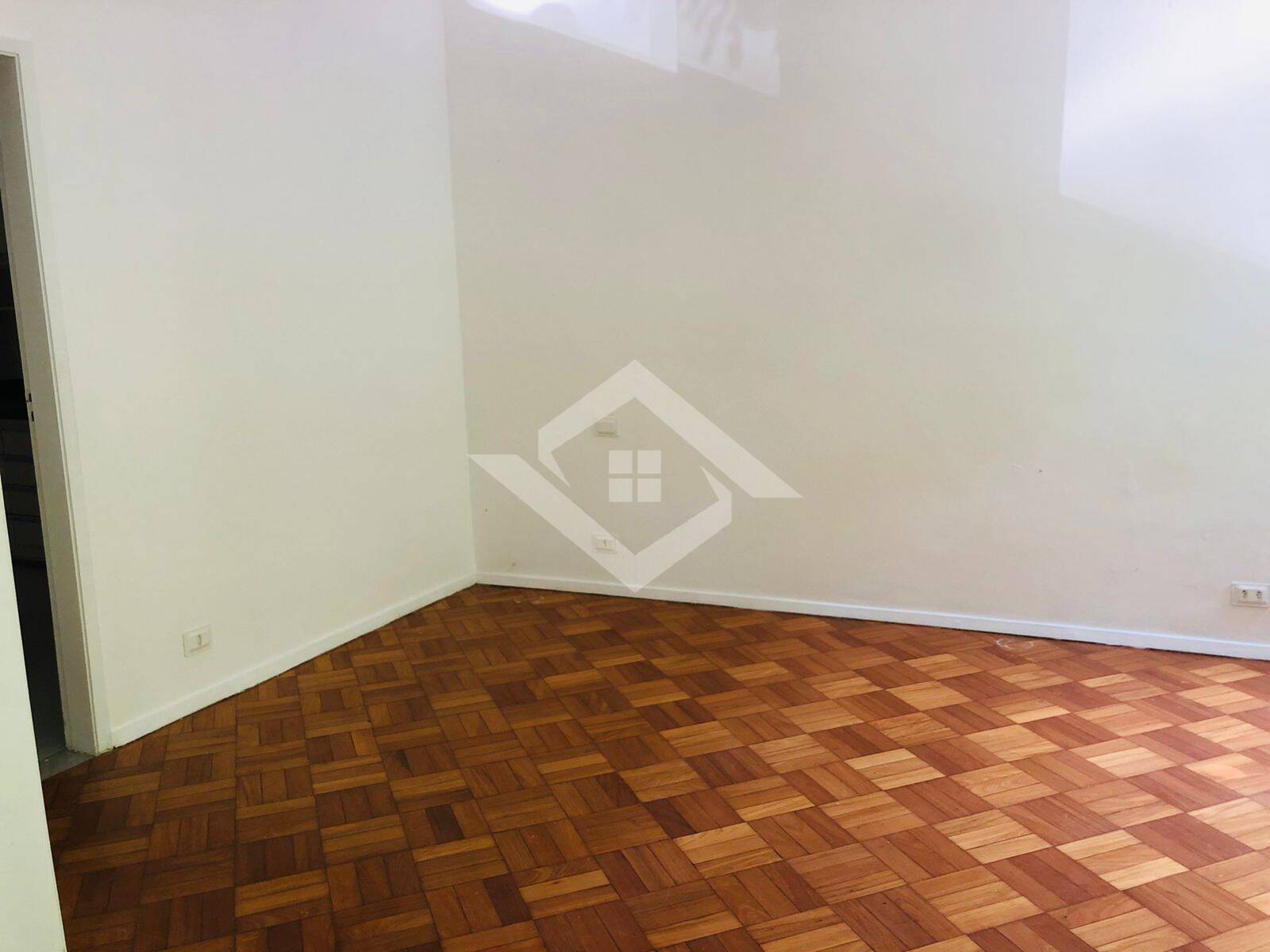 Apartamento à venda com 4 quartos, 300m² - Foto 6