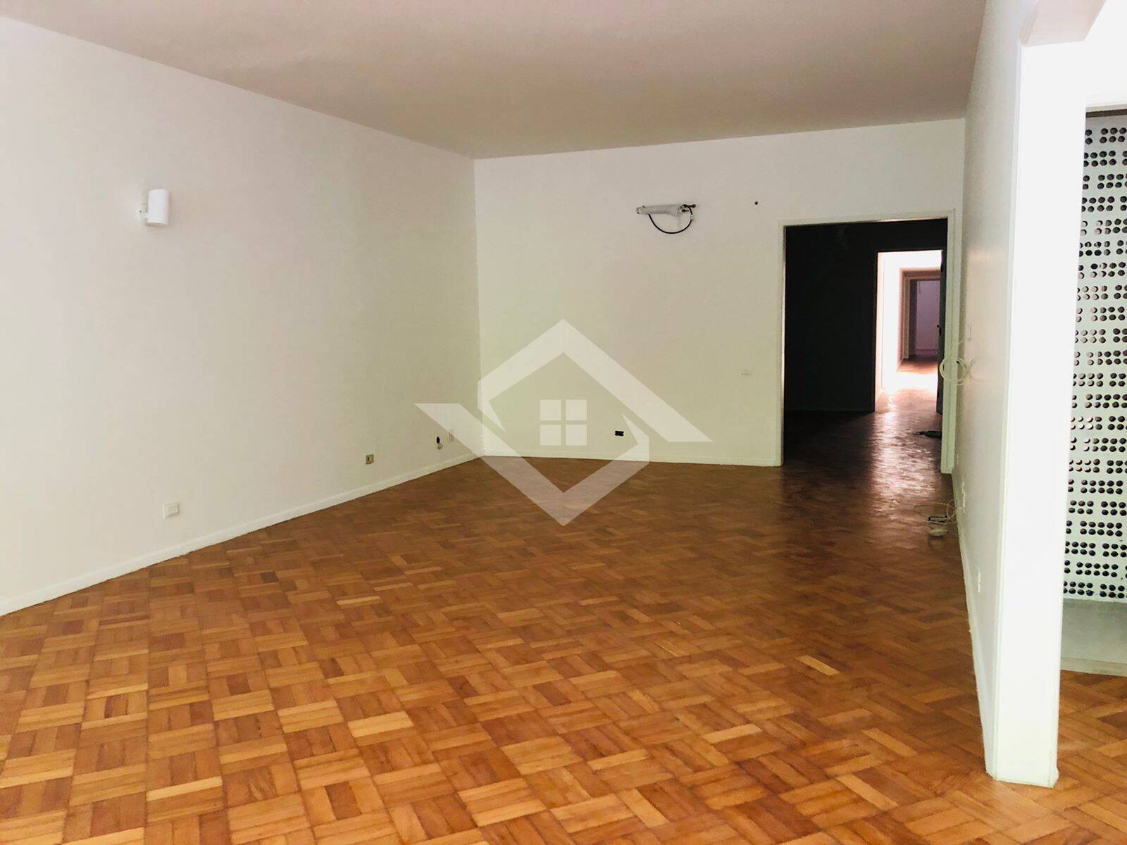 Apartamento à venda com 4 quartos, 300m² - Foto 7