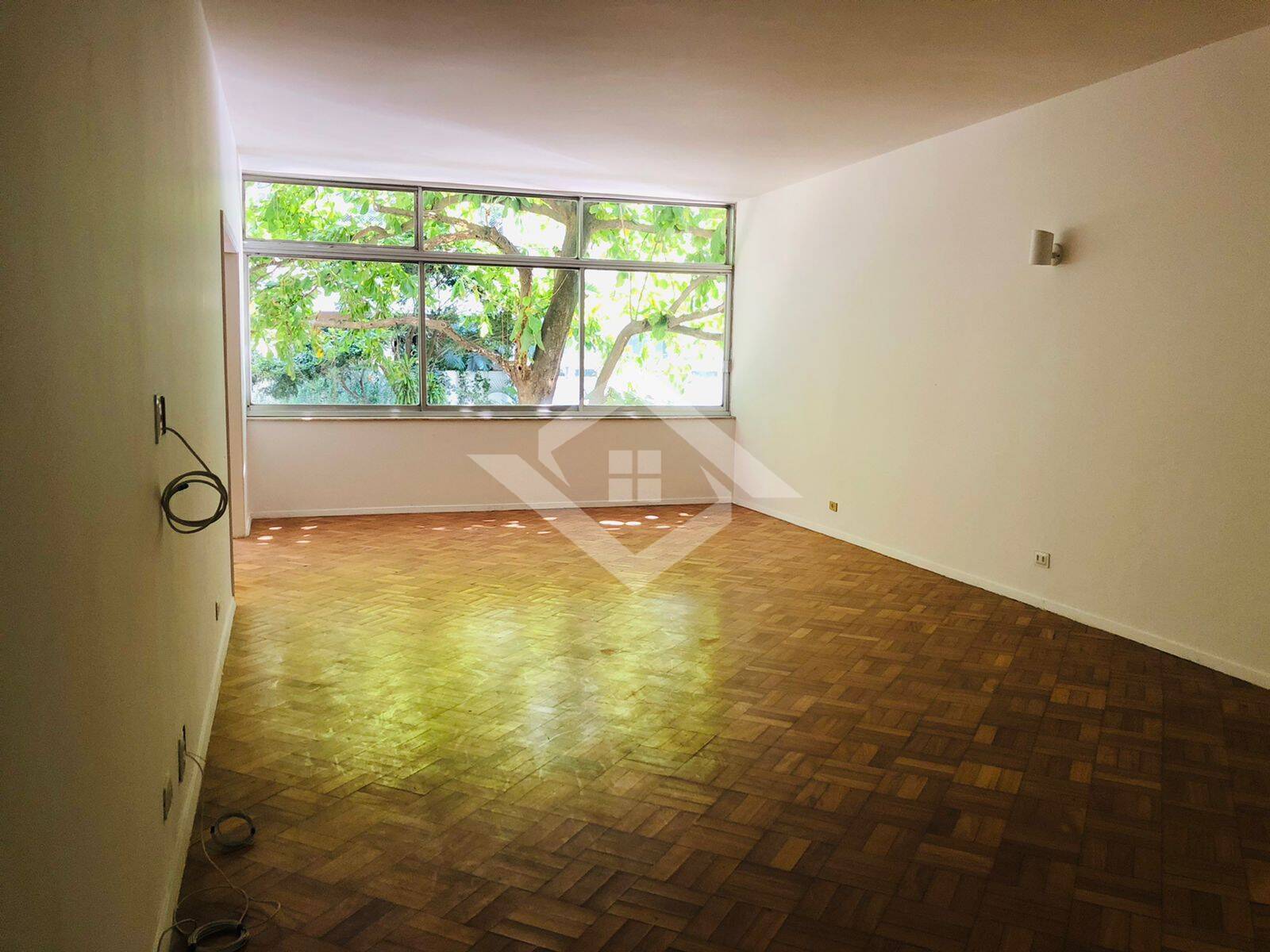 Apartamento à venda com 4 quartos, 300m² - Foto 8