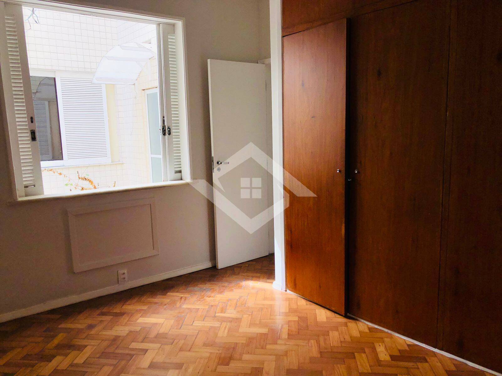 Apartamento à venda com 4 quartos, 300m² - Foto 29