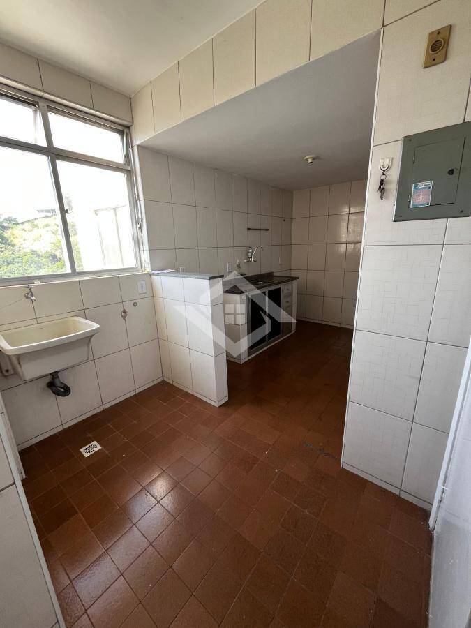 Apartamento à venda com 2 quartos, 72m² - Foto 7